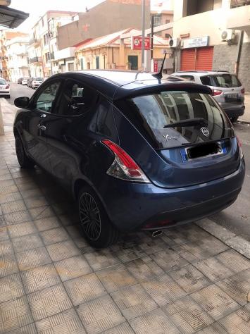 Lancia Ypsilon 1.0 FireFly 5 porte S&S Hybrid Ecochic Gold - Foto 4