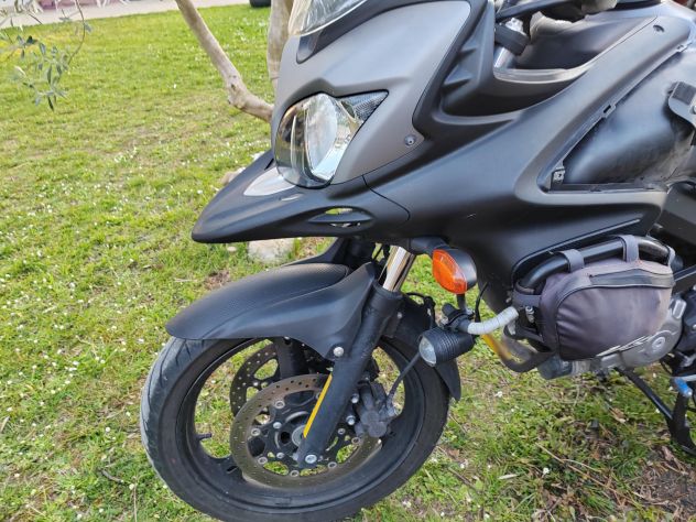 Vendo Suzuki V-Strom 650 **ABS** – 2016 – 25.400 km – grigio canna di fucile – M - Foto 4
