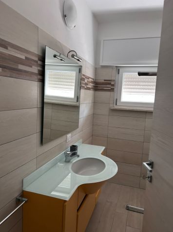 POSTO LETTO AUTONOMO CON BAGNO CUCINA E BOLLETTE INCLUSE - Foto 2