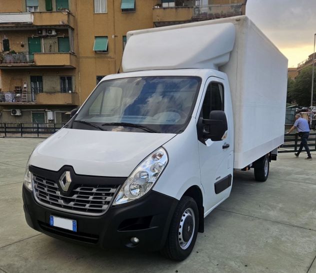 Renault master euro 6 con sponda montacarichi e motore nuovo