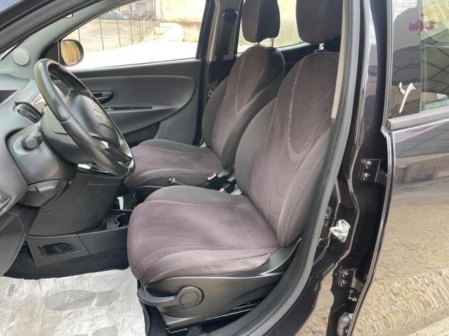 Lancia Ypsilon - Foto 4