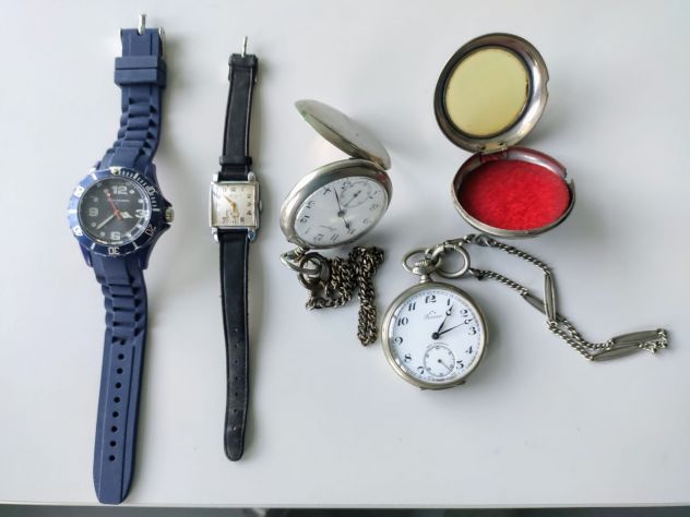 Vendo orologi vari