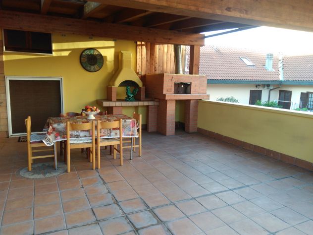 APPARTAMENTO ATTICO CON TERRAZZO PER DITTE 7 POSTI TRASFERTISTI BREVI PERIODI - Foto 9