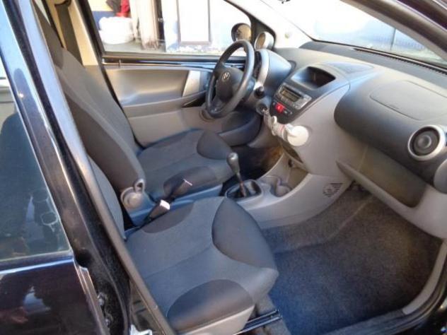 TOYOTA Aygo 1.0 CONNECT 5 PORTE rif. 17252190 - Foto 8