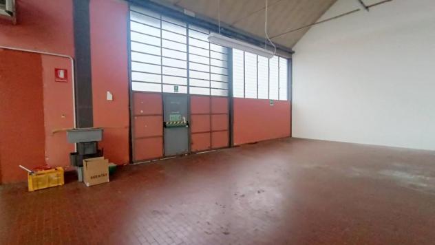 Capannone industriale in affitto a Capannori 800 mq Rif: 1395128 - Foto 4