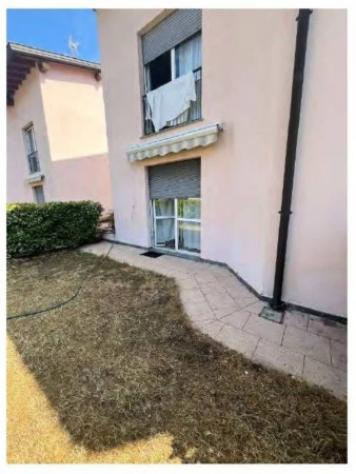 Immobile in asta di 128 m², box auto in vendita a Costa Masnaga - Foto 2