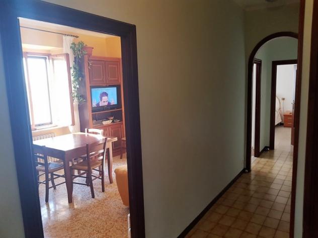 Orvieto - Vendesi appartamento indipendente con cantina e locali magazzino nelle immediate vicinanze del centro storico. - Foto 3