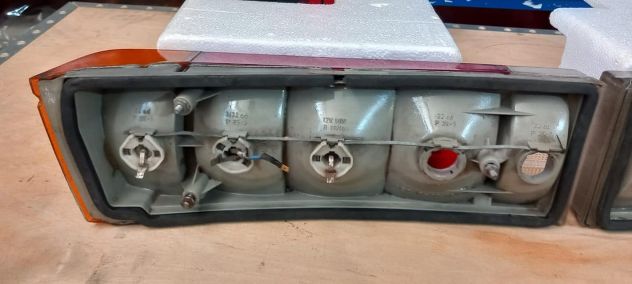 FANALE POSTERIORE MASERATI BITURBO - Foto 4
