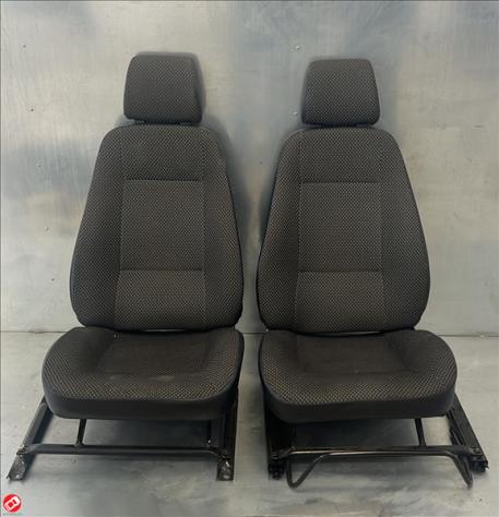 734BG117A   734BG118A COPPIA SEDILI FISSI AIXAM SENSATION CITY E-CITY MINAUTO