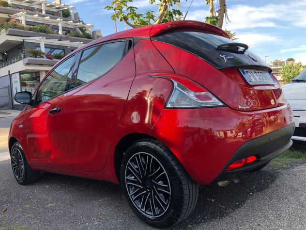Lancia Ypsilon 1.2 69 CV 5 porte Gold KM 30000 - Foto 3
