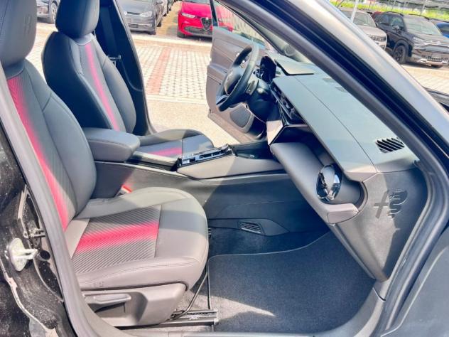 Alfa Romeo Junior 1.2 145 CV Hybrid eDCT6 Speciale Pack Techno - Foto 6