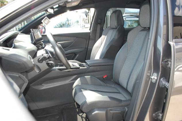 Peugeot 3008 1.5 bluehdi 131CV Allure Pack Uff Italy Led Navi USB - Foto 8