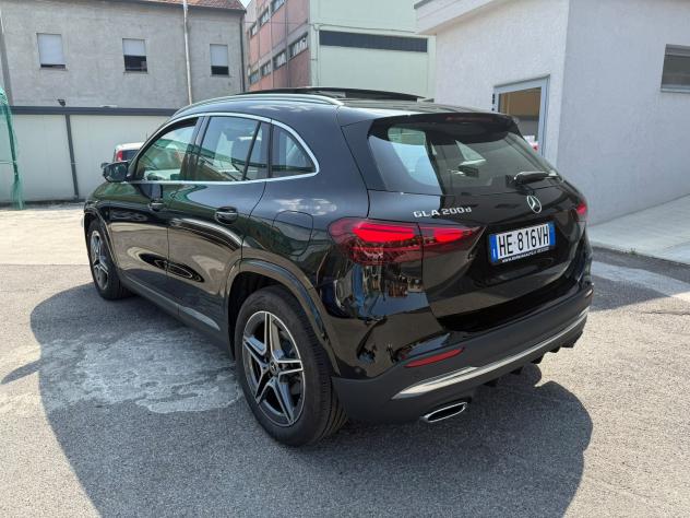 Mercedes-Benz GLA 200 d Automatic AMG Line Premium con Tetto Panoramico. - Foto 3