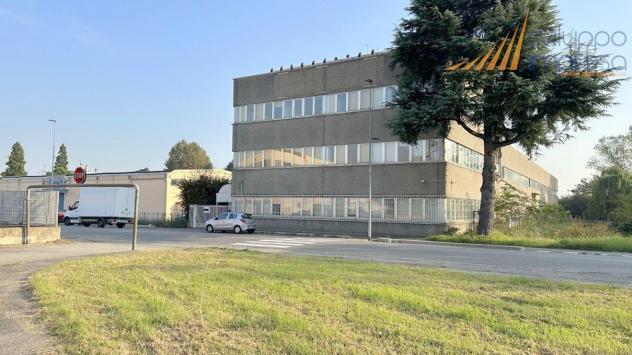 CAPANNONE INDIPENDENTE CON PALAZZINA UFFICI VICINANZE AUTOSTRADA A8 - Foto 8