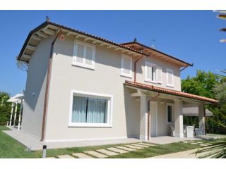 Villa in affitto a Forte dei Marmi 250 mq  Rif: 1031551