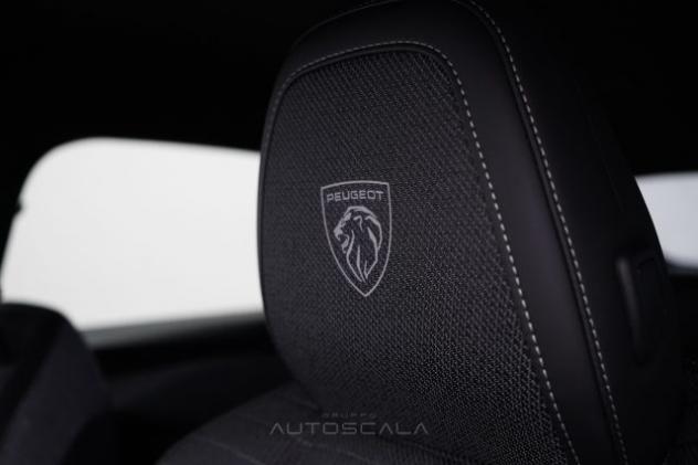 PEUGEOT 3008 1.2 Hybrid 145cv e-DCS6 GT rif. 24140448 - Foto 10