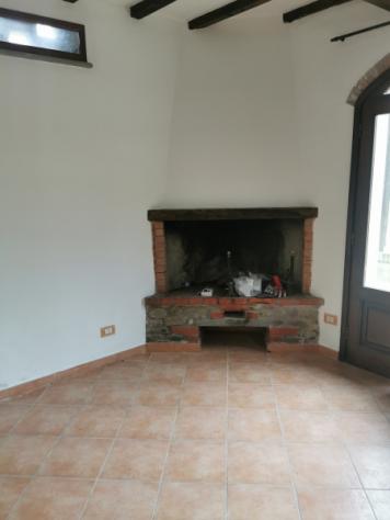 BARBERINO DI MUGELLO FIENILE MQ 90 GIARDINO 2 P.AUTO - Foto 4