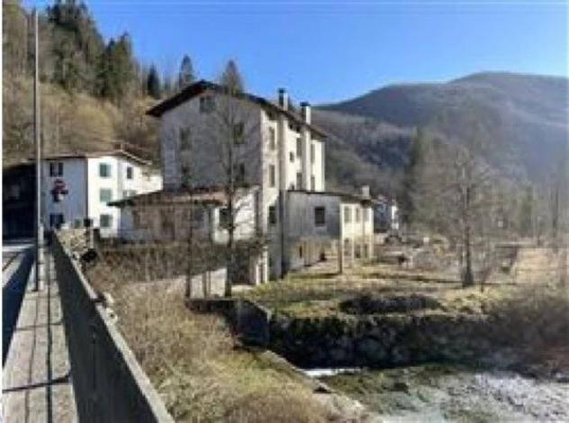 Immobile in asta di 554 m² in vendita a Lusevera - Foto 3