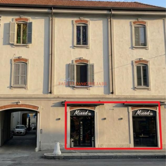 MONZA, VIALE LOMBARDIA 8 - NEGOZIO 329 mq 2 LUCI FRONTE NUOVO SUPERMERCATO IPERAL E CAPOLINEA MM5