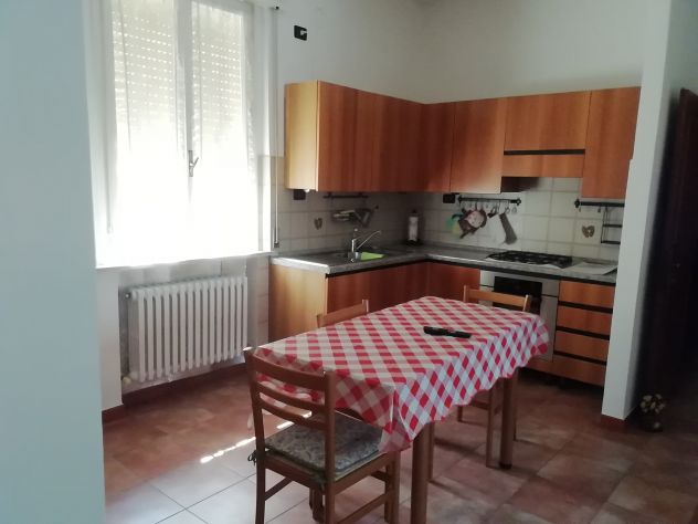 Affitto due posti letto in camera doppia € 200 l'uno, solo studenti - Foto 4