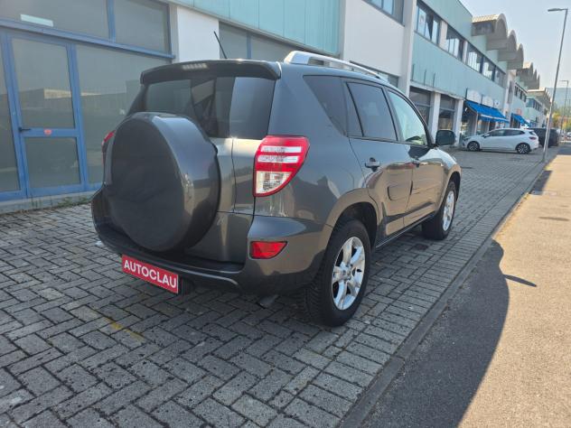 Toyota RAV 4 RAV4 2.2 D-4D 150 CV DPF Luxury - Foto 7