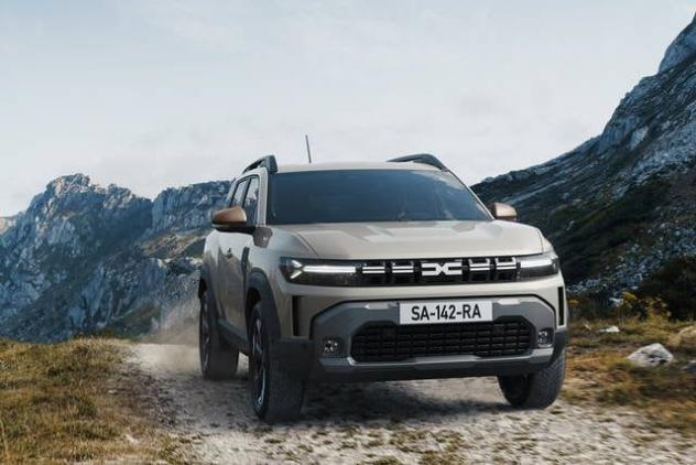DACIA Duster Hybrid 155 CV Extreme rif. 24050231 - Foto 2