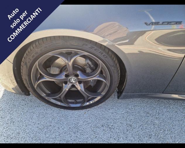 Alfa Romeo Giulia Giulia (2016) - Giulia 2.2 Turbodiesel 210 CV AT8 AWD Q4 Vel - Foto 10