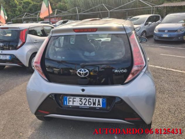 TOYOTA Aygo 1.0 VVT-i 69 CV 5 porte x-cool rif. 23878299 - Foto 4