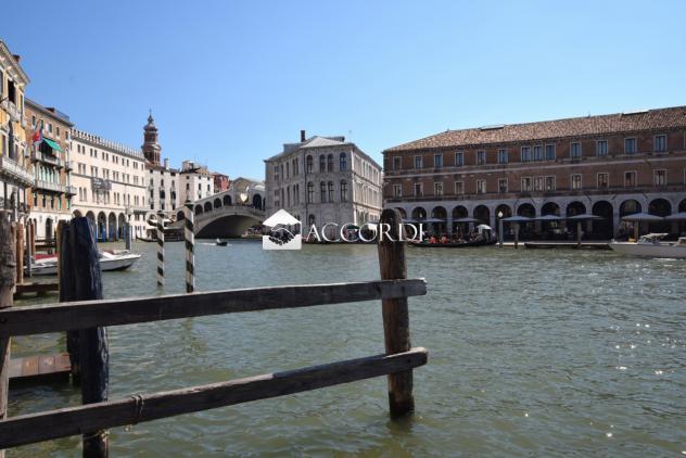 APPARTAMENTO di 4 vani e di 170 mq (VENEZIA) rif. MM703_4 - Foto 4