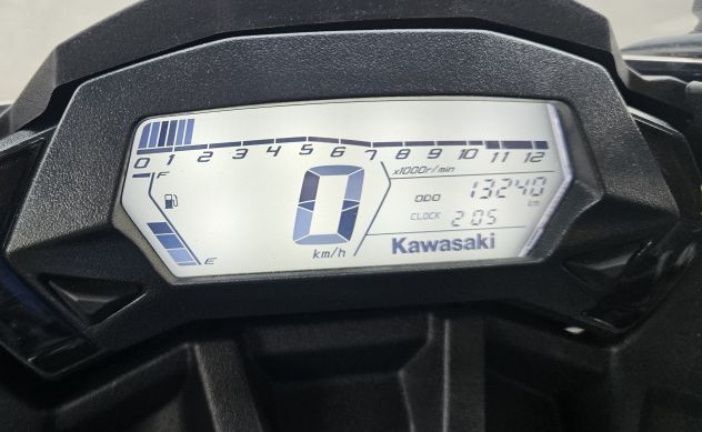 Vendesi Kawasaki Ninja 125 - Foto 5