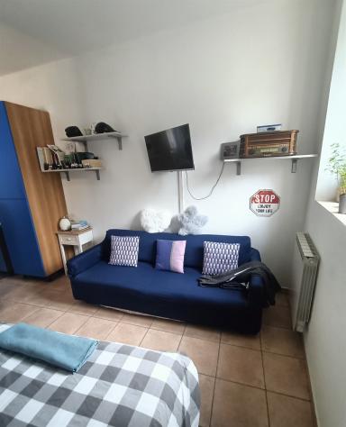 BILOCALE ARREDATO IN CORTE - Foto 3