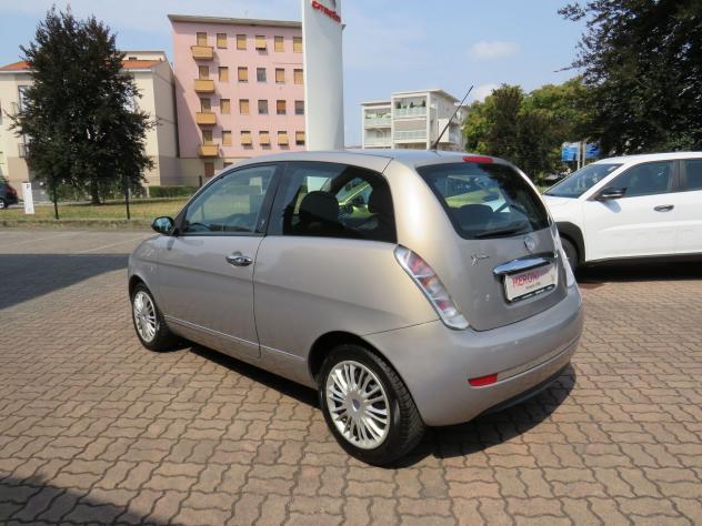 Lancia Ypsilon 1.2 8v 60cv Oro ( 5 posti ) - Foto 4