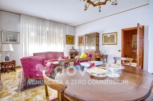 Villa di 600 m² con più di 5 locali e box auto doppio in vendita a Cittiglio - Foto 5