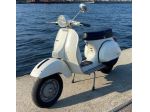 Noleggio Piaggio Vespa P150X 1979 senza frecce