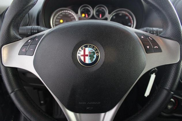 ALFA ROMEO - MiTo - 1.3 JTDm 85 CV S&S Distinctive - Foto 9
