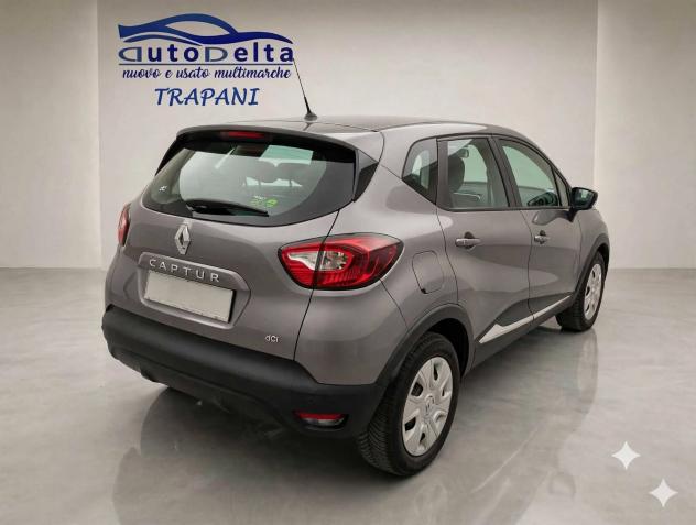 Renault Captur 1.5 dCi 8V 90 CV Start&Stop Live - Foto 2