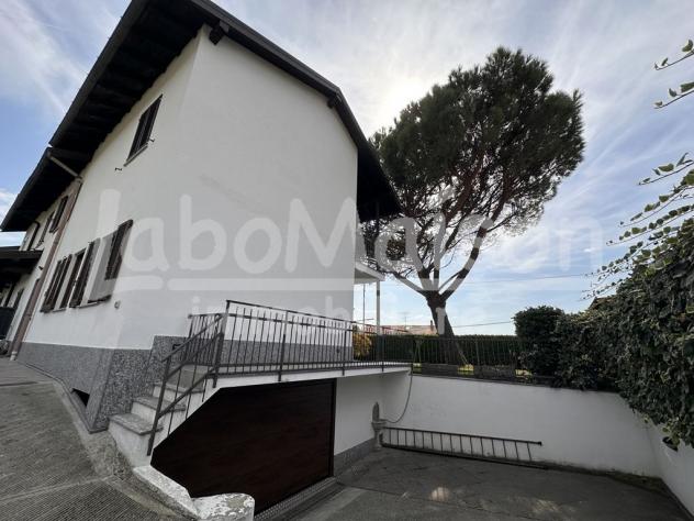 COCQUIO-TREVISAGO porzione di villa bifamiliare con giardino - Foto 4