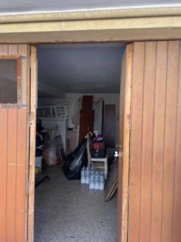 Immobile in asta di 100 m², box auto in vendita a Squinzano - Foto 3
