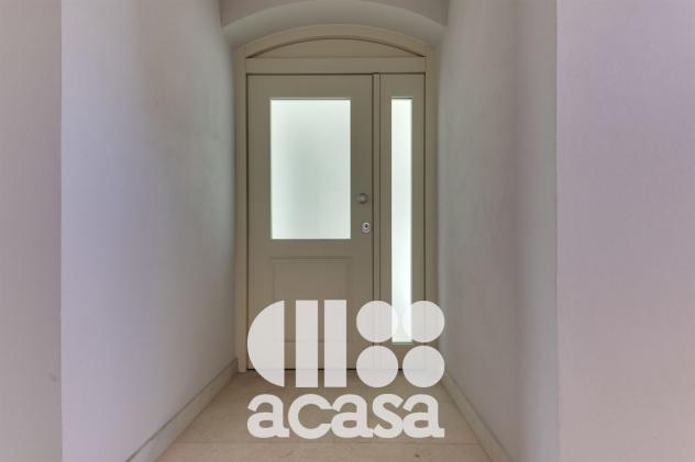 "PALAZZO PORTO CANALE", LOCALE COMMERCIALE IN VENDITA, ULTIMO NEGOZIO! - Foto 8