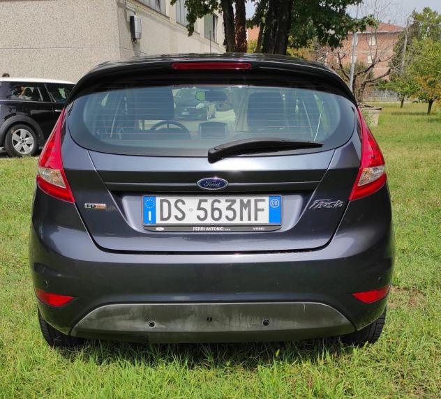 Ford Fiesta 1.4 TDCi 68CV 5 porte Titanium - Foto 6