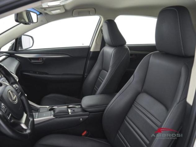 LEXUS NX 300h Hybrid 4WD Executive rif. 23482964 - Foto 9