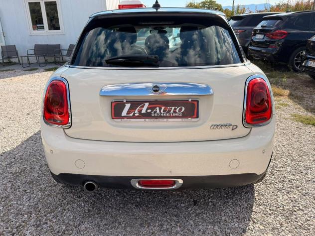 MINI - Mini - 1.5 Cooper D Business XL 5 porte - Foto 6
