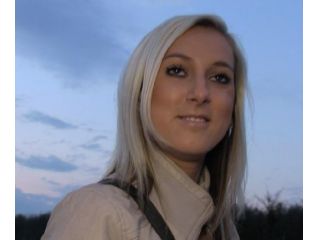 Amore e incontri Livorno - Donna di Livorno, 27 anni. Fisico Normale