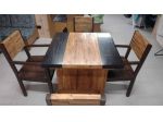 Vendo Tavolo Etnico 90x90 e 2 sedie standard e 2 sedie con braccioli