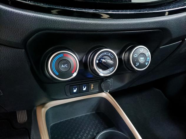 Toyota Aygo X 1.0 VVT-I 72CV TREND BICOLOR - LED CARPLAY CAMERA CERCHI R17" - Foto 10