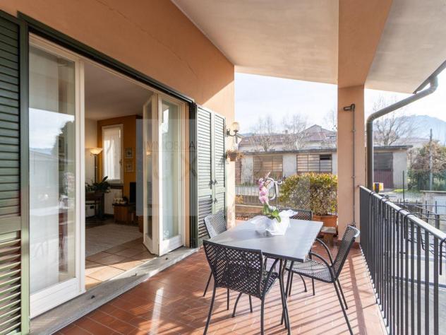 Porzione di bifamiliare con giardino e terrazzo a Dolzago - Foto 3