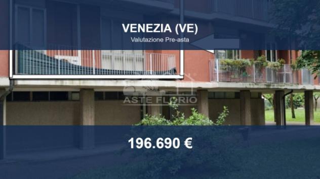 Immobile in asta di 80 m², box auto in vendita a Venezia