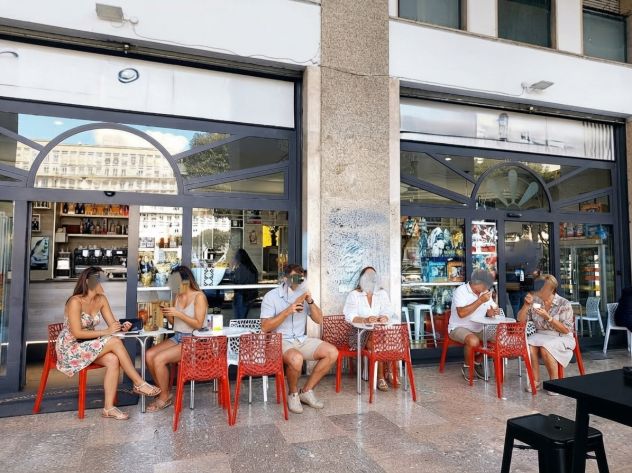 bar gelateria pasticceria zona don bosco cedo in vendita - Foto 2