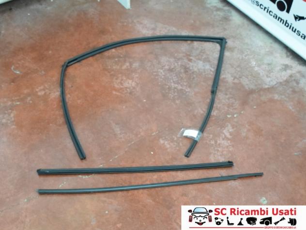 Guarnizione Porta Anteriore Sinistra Suzuki Baleno - 31359 - Foto 2