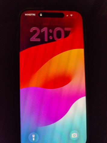 Vendo iphone 15 pro usato 2 mesi - Foto 2